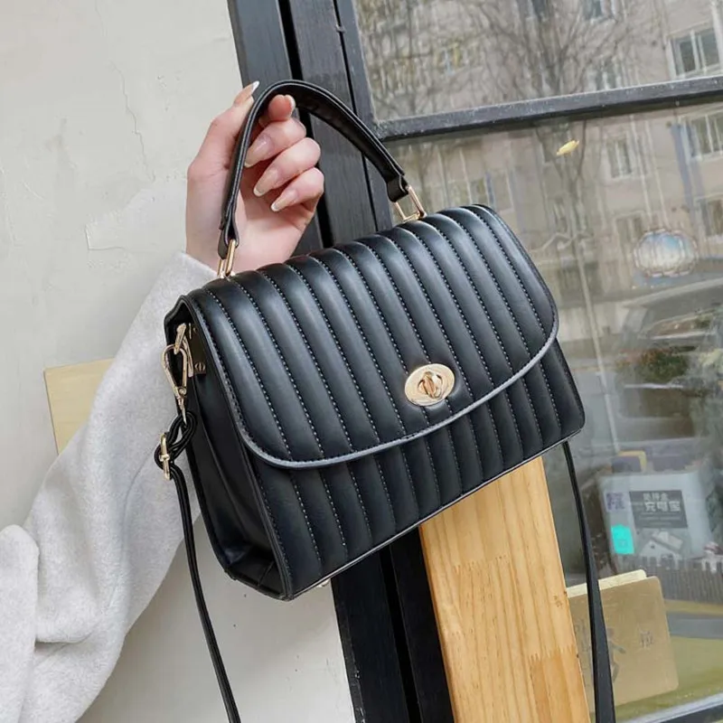 Luxury Designer Leather Handbags For Women Crossbody Bags Female Shoulder Bag Trending Designer Bag Lady Square Purses Sac Femme
Luxury Designer Leather Handbags For Women Crossbody Bags Female Shoulder Bag Trending Designer Bag Lady Square Purses Sac Femme