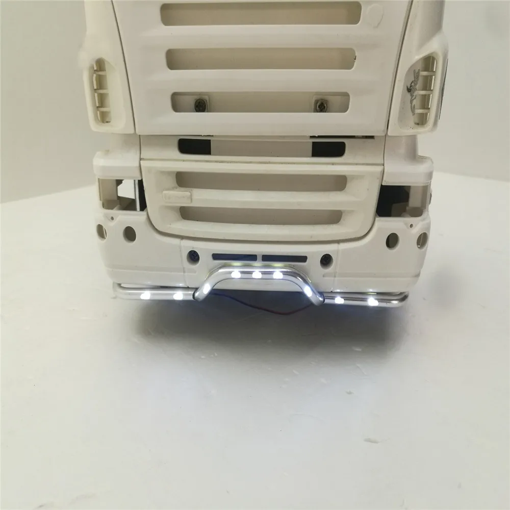 Светильник РА переднего бампера для трактора 1/14 Tamiya Scania 620 56323 730, аксессуары для замены фасветильник положения
Светильник РА переднего бампера для трактора 1/14 Tamiya Scania 620 56323 730, аксессуары для замены фасветильник положения