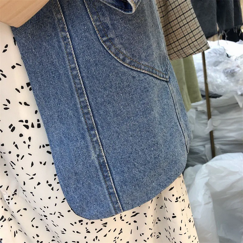 New Autumn Women's Coat Denim Stitching Single-breasted Irregular Female Coat Fashion Jacket 2020
New Autumn Women's Coat Denim Stitching Single-breasted Irregular Female Coat Fashion Jacket 2020