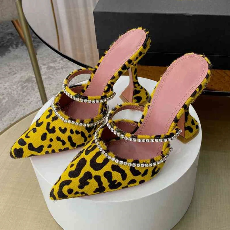 Летние женские туфли; Женские черные сандалии женские вечерние Chaussures; Большие размеры высокие сандалии на каблуках; Новинка; Острый носок; С...
Летние женские туфли; Женские черные сандалии женские вечерние Chaussures; Большие размеры высокие сандалии на каблуках; Новинка; Острый носок; С...