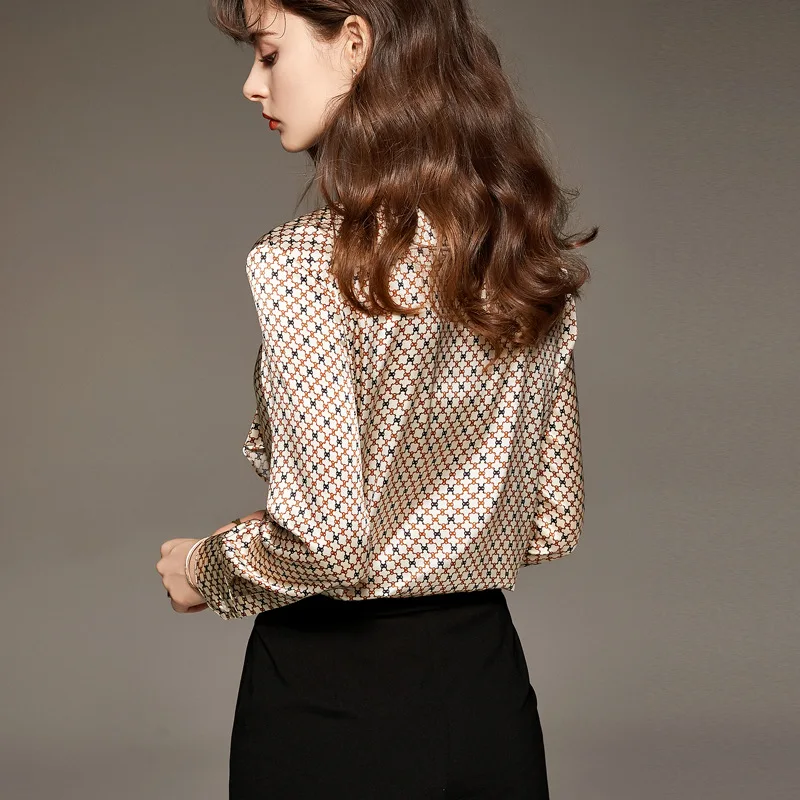 Shuchan Real Silk Bow Collar Shirts for Women 2021 New Office Lady Stylish Female Blouses with Long Sleeve Fashion Tops
Shuchan Real Silk Bow Collar Shirts for Women 2021 New Office Lady Stylish Female Blouses with Long Sleeve Fashion Tops