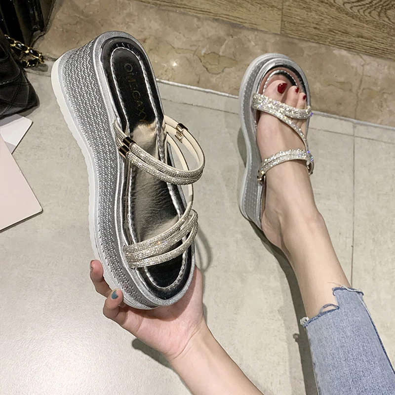 Shoes Slippers Flat Platform Med Increased Internal Slides Fashion String Bead Slipers Women Luxury 2021 Scandals Basic PU
Shoes Slippers Flat Platform Med Increased Internal Slides Fashion String Bead Slipers Women Luxury 2021 Scandals Basic PU