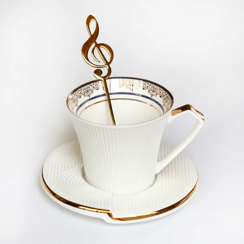 Luxury Coffee Cup Saucer with Spoon Set Simple Dinner Art Camping Reusable Mug Tea Milk Cup Gift Kubek Household Products DF50BD
Luxury Coffee Cup Saucer with Spoon Set Simple Dinner Art Camping Reusable Mug Tea Milk Cup Gift Kubek Household Products DF50BD
