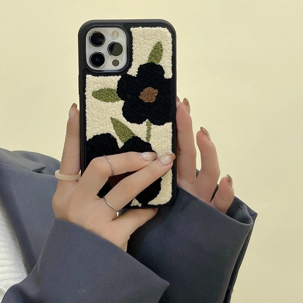 Fashion Plush Flower Embroidery Phone Case For iPhone 11 12 13 Pro Max X XR XS 7 8 Plus Winter Soft Silicone Shockproof Cover
Fashion Plush Flower Embroidery Phone Case For iPhone 11 12 13 Pro Max X XR XS 7 8 Plus Winter Soft Silicone Shockproof Cover