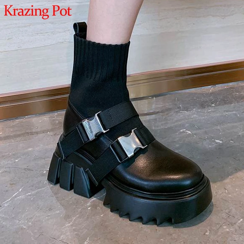 Krazing Pot Natural Leather Boots Increased Metal Button Round Toe Thick Bottom Wedge Winter Leisure Knitting Ankle Boots L02
Krazing Pot Natural Leather Boots Increased Metal Button Round Toe Thick Bottom Wedge Winter Leisure Knitting Ankle Boots L02