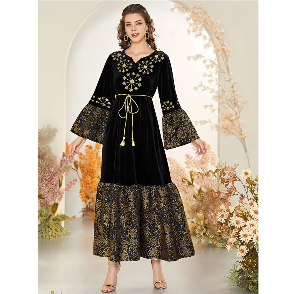 Muslim Women Velvet Abaya Dubai Kaftan Embroidered Maxi Dress Islamic Clothing Turkey Caftan Arabic Robe Party Gown Jilbab Warm
Muslim Women Velvet Abaya Dubai Kaftan Embroidered Maxi Dress Islamic Clothing Turkey Caftan Arabic Robe Party Gown Jilbab Warm