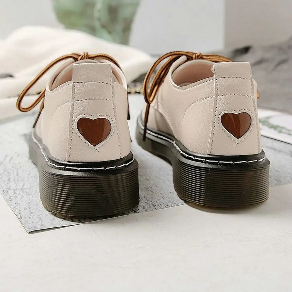 Ladies sneakers lace up leather low heels girls love shoes non-slip ladies Oxford casual shoes
Ladies sneakers lace up leather low heels girls love shoes non-slip ladies Oxford casual shoes