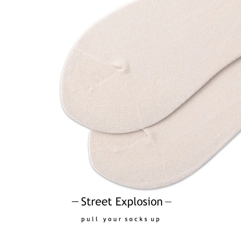 European and American Street Style Trendy Couple College Men and Women Funny Devil Pattern Long Socks
European and American Street Style Trendy Couple College Men and Women Funny Devil Pattern Long Socks