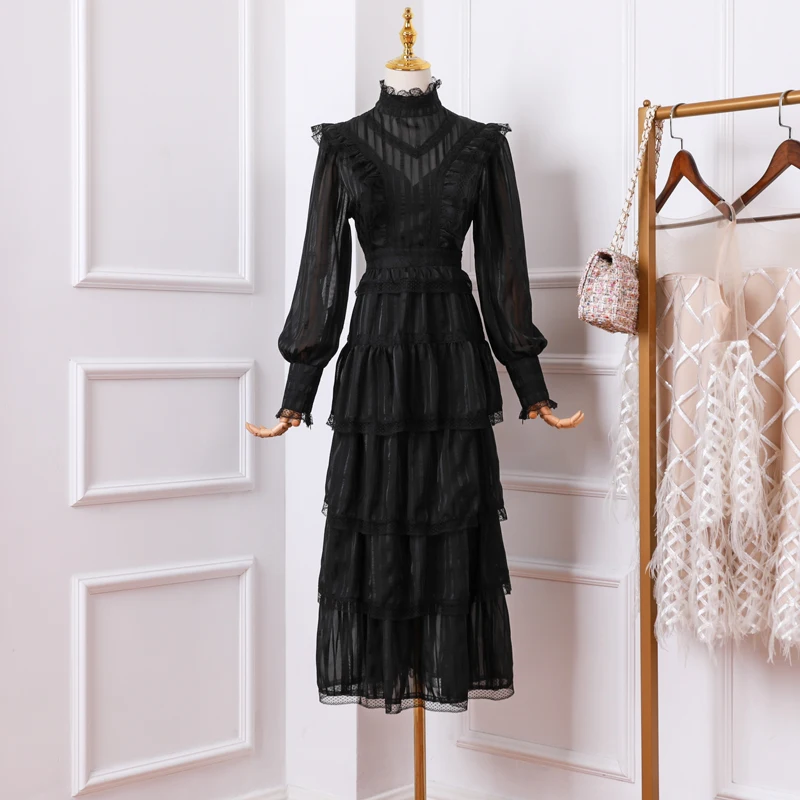 Australian lady designer women's wear, runway show 2020 new wine red dress
Australian lady designer women's wear, runway show 2020 new wine red dress