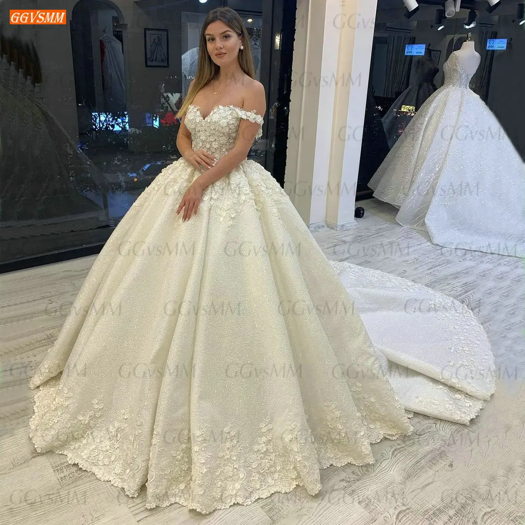 Glitter White Wedding Dresses Lace Up 2021 robe de mariée Off Shoulder Court Train Bride Gown Custom Made vestido de casamento
Glitter White Wedding Dresses Lace Up 2021 robe de mariée Off Shoulder Court Train Bride Gown Custom Made vestido de casamento