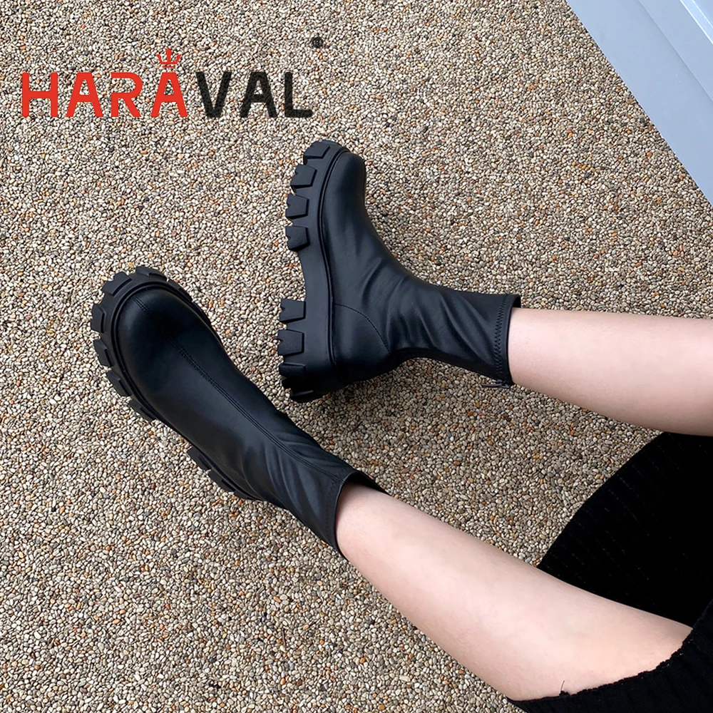 HARAVAL Women New Fashion Stretch Leather Boots Platform Black White Motorcycle Boots For Lady Casual Weding Bussine Shoes E84L
HARAVAL Women New Fashion Stretch Leather Boots Platform Black White Motorcycle Boots For Lady Casual Weding Bussine Shoes E84L