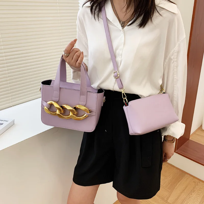 Ladies Designer Chain Tote Handbag Fashion Brand Small PU Leather Mobile Phone Wallet Crossbody Shoulder Messenger Purses Bag
Ladies Designer Chain Tote Handbag Fashion Brand Small PU Leather Mobile Phone Wallet Crossbody Shoulder Messenger Purses Bag