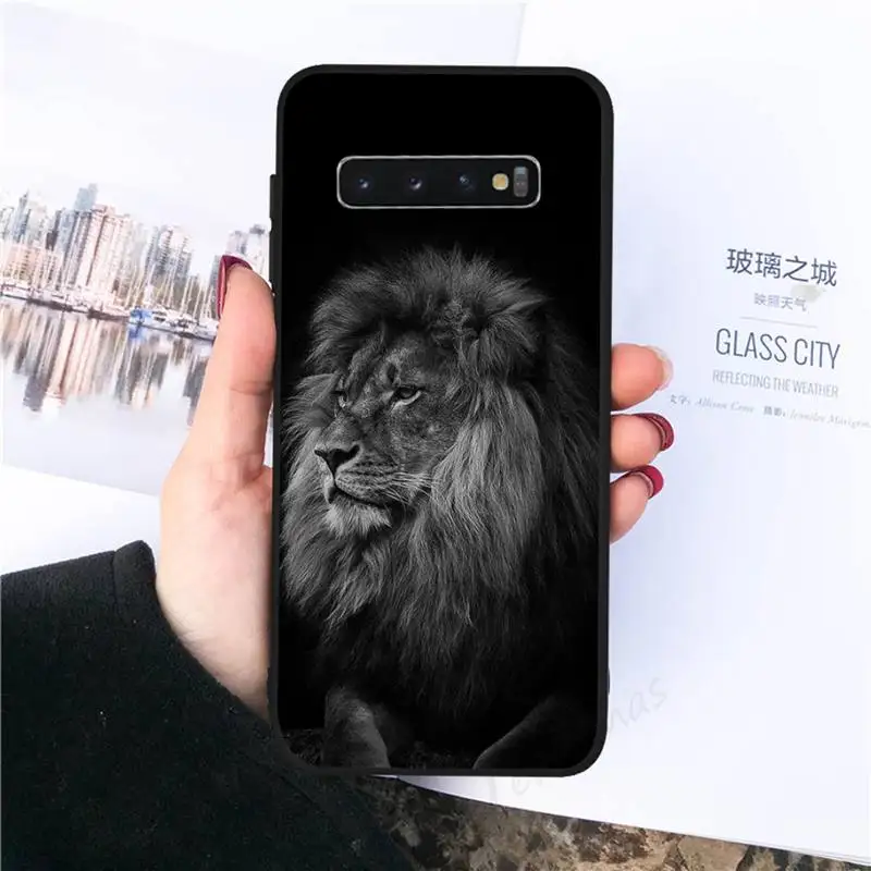 Animals The Lion Phone Case For Samsung galaxy S 7 8 9 10 20 edge A 6 10 20 30 50 51 70 note 10 plus 
Animals The Lion Phone Case For Samsung galaxy S 7 8 9 10 20 edge A 6 10 20 30 50 51 70 note 10 plus