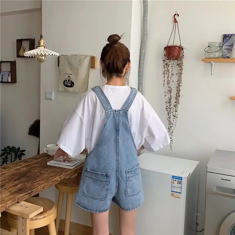 Summer Women Denim Jumpsuit Autumn 2021 Suspenders Vintage Shorts Overalls Elegant Casual Loose Female Jeans Rompers
Summer Women Denim Jumpsuit Autumn 2021 Suspenders Vintage Shorts Overalls Elegant Casual Loose Female Jeans Rompers