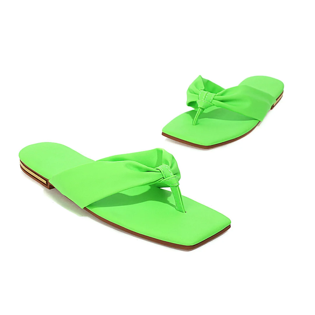 Slippers Women Summer Flat Shoes Female Slides Rubber Flip Flops Pantofle Hawaiian 2021 Soft PU Fabric Casual Fretwork Square he
Slippers Women Summer Flat Shoes Female Slides Rubber Flip Flops Pantofle Hawaiian 2021 Soft PU Fabric Casual Fretwork Square he