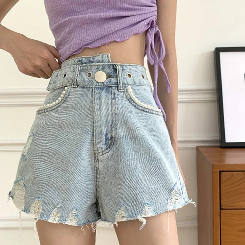 Streetwear pearl Blue Denim Shorts Women Summer 2020 New Arrivals Ripped Hole Design High Waist Cool Jeans Shorts
Streetwear pearl Blue Denim Shorts Women Summer 2020 New Arrivals Ripped Hole Design High Waist Cool Jeans Shorts