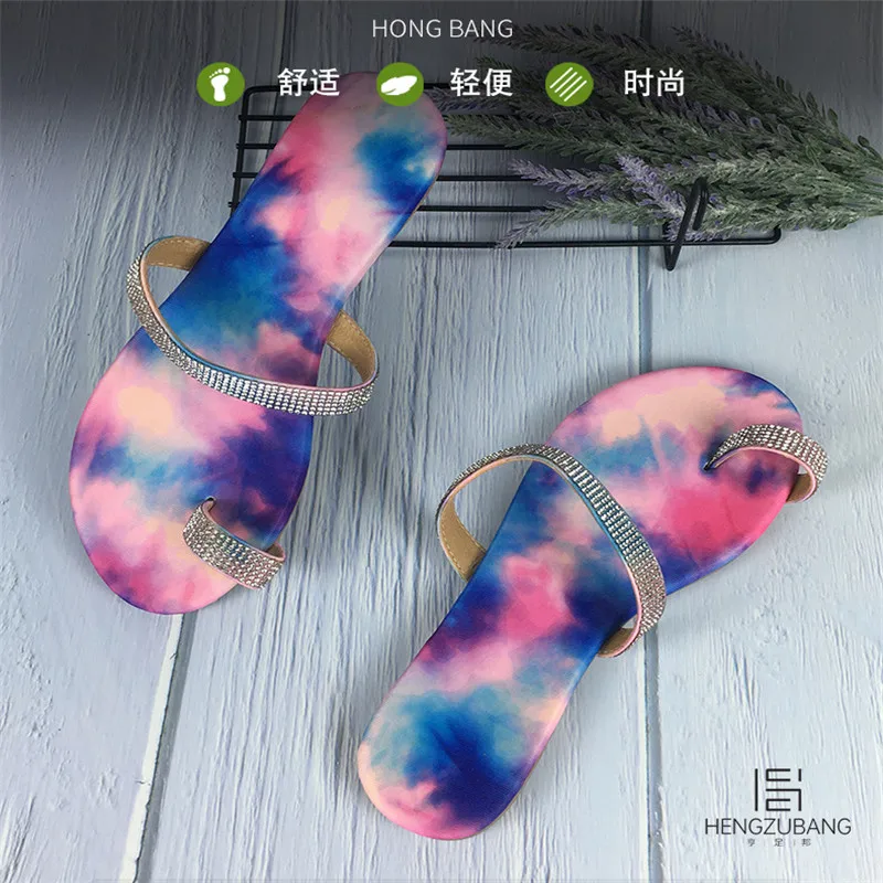 2021 European and American ladies color set toe flat beach sandals and slippers 1755
2021 European and American ladies color set toe flat beach sandals and slippers 1755