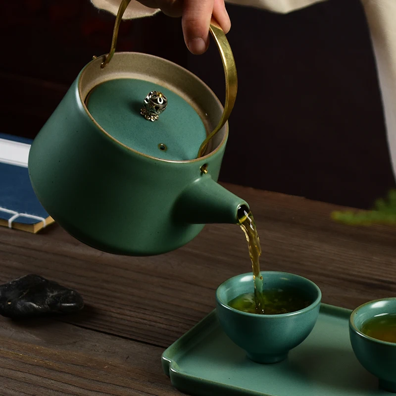 Retro Green Teapot Ceramic Japanese Household Handmade Large Capacity Teapot Kettle Tea Ceremony Theepot Kitchen Products DG50CH
Retro Green Teapot Ceramic Japanese Household Handmade Large Capacity Teapot Kettle Tea Ceremony Theepot Kitchen Products DG50CH