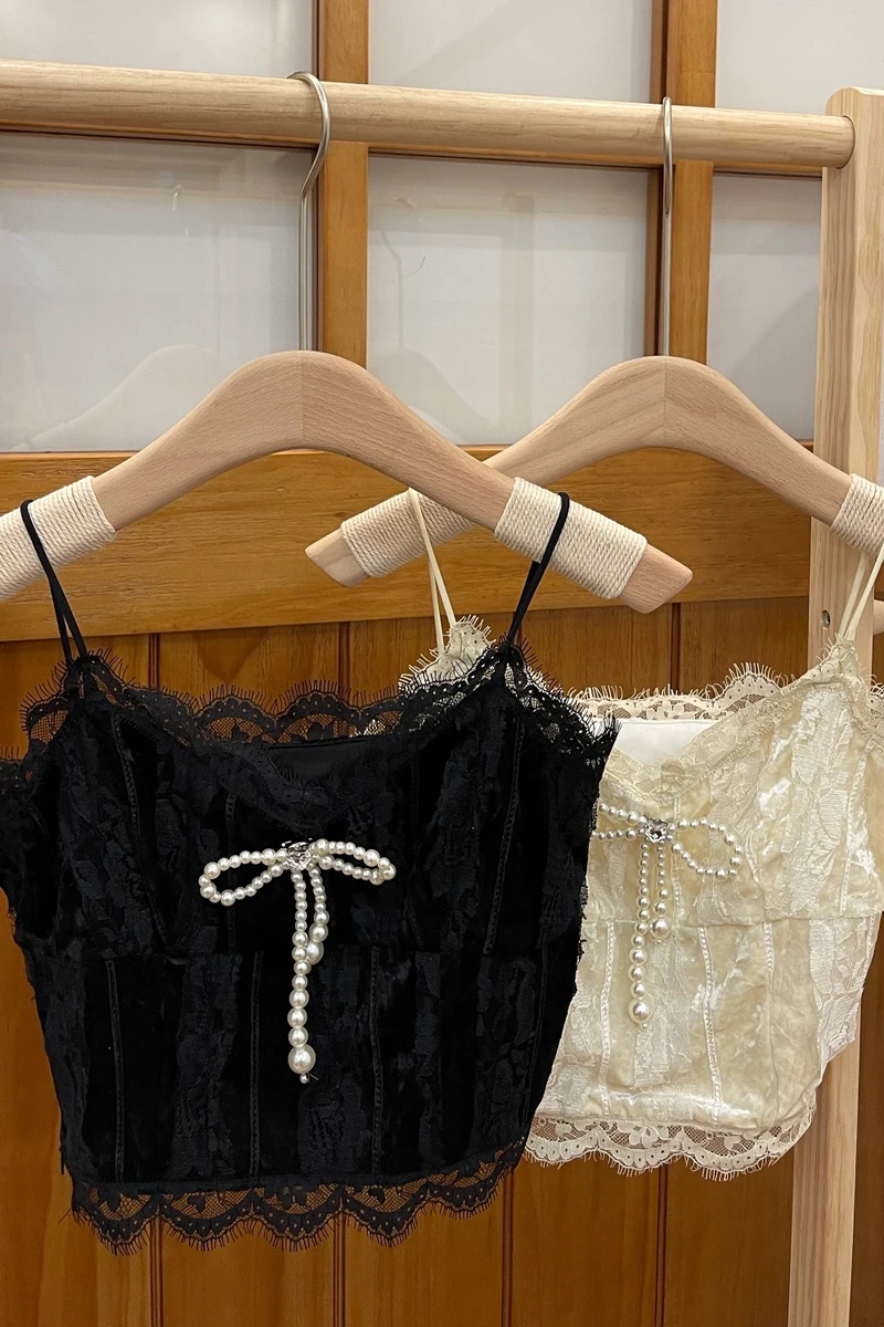New arrivals Lace Solid Color Slim fit Bow Short Camisole Female 2021 Spring Sexy All-matching Beaded Women's Vest
New arrivals Lace Solid Color Slim fit Bow Short Camisole Female 2021 Spring Sexy All-matching Beaded Women's Vest