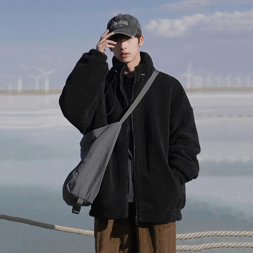 2022 High Quality Winter Lamb Hair Jacket Men Warm Fashion Parka Thicken Plush Short Coat Man Streetwear Loose Cotton Clothes
2022 High Quality Winter Lamb Hair Jacket Men Warm Fashion Parka Thicken Plush Short Coat Man Streetwear Loose Cotton Clothes