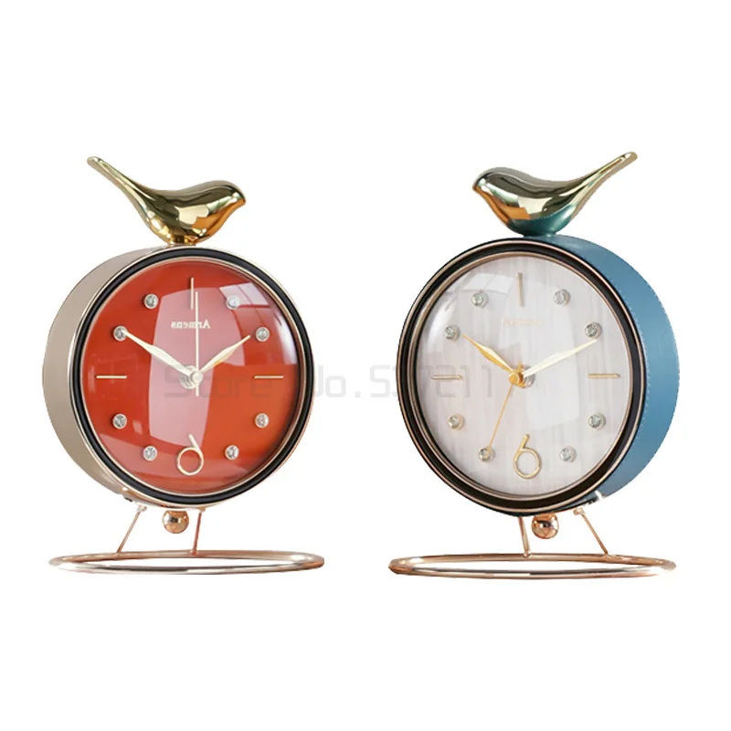 Часы в скандинавском стиле, настольные часы, модные часы с сиденьем, металлический орнамент, светлый роскошный второй подметающий механизм
Часы в скандинавском стиле, настольные часы, модные часы с сиденьем, металлический орнамент, светлый роскошный второй подметающий механизм