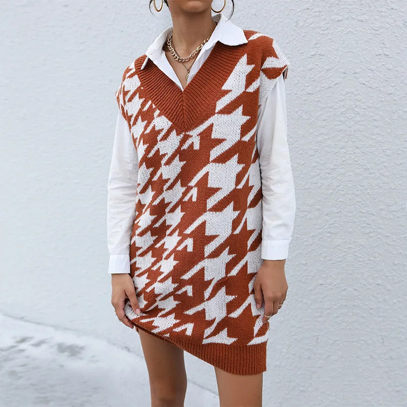 2021 New Fall/winter Middle East Commuter Contrast Stitching Women's Knitted Pullover V-neck Vest Type Houndstooth Sweater Dress
2021 New Fall/winter Middle East Commuter Contrast Stitching Women's Knitted Pullover V-neck Vest Type Houndstooth Sweater Dress