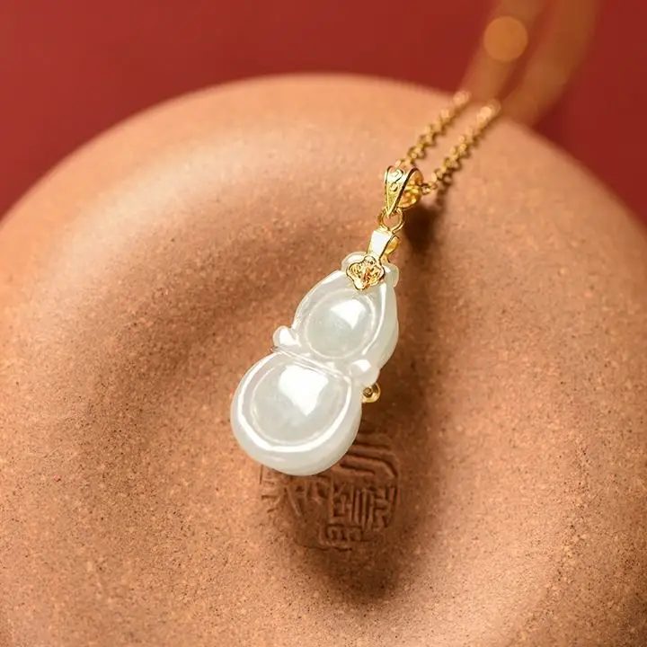 Natural Hetian White Jade Calabash Pendent Clavicle Chain Necklace Pendant S925 Sterling Silver Ancient Silver Retro Gift 
Natural Hetian White Jade Calabash Pendent Clavicle Chain Necklace Pendant S925 Sterling Silver Ancient Silver Retro Gift