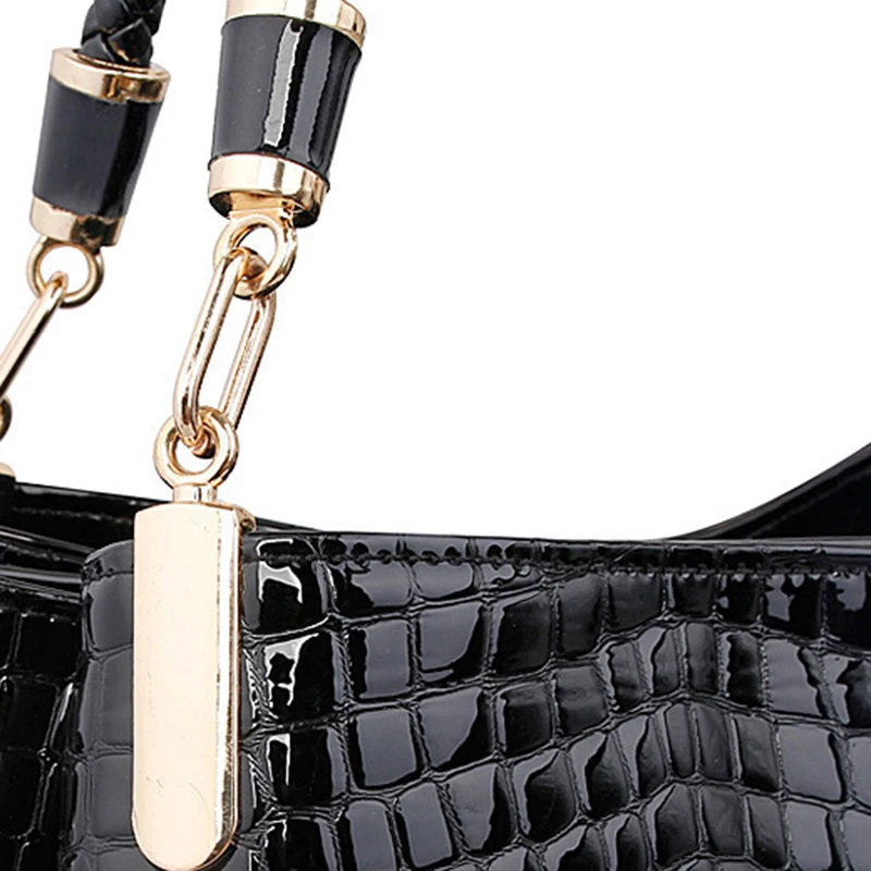 2Pcs Women luxury Handbag Zip Shoulder Bags For Women 2021 Soft Crocodile Pattern Leather Portable Shopping Totes bolso mujer
2Pcs Women luxury Handbag Zip Shoulder Bags For Women 2021 Soft Crocodile Pattern Leather Portable Shopping Totes bolso mujer