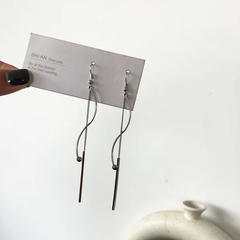 Beautiful Long Curve Clip on Earrings No Pierced Non Piercing Ear Fairy Simple Piercing Earrings
Beautiful Long Curve Clip on Earrings No Pierced Non Piercing Ear Fairy Simple Piercing Earrings
