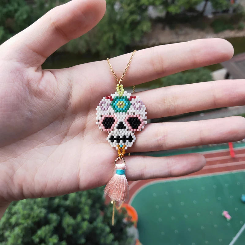 FAIRYWOO Skeleton Vintage Necklace Miyuki Bead Pendant Necklaces For Women Handmade Luxury Gifts Pink Jewelry Accessories Choker
FAIRYWOO Skeleton Vintage Necklace Miyuki Bead Pendant Necklaces For Women Handmade Luxury Gifts Pink Jewelry Accessories Choker