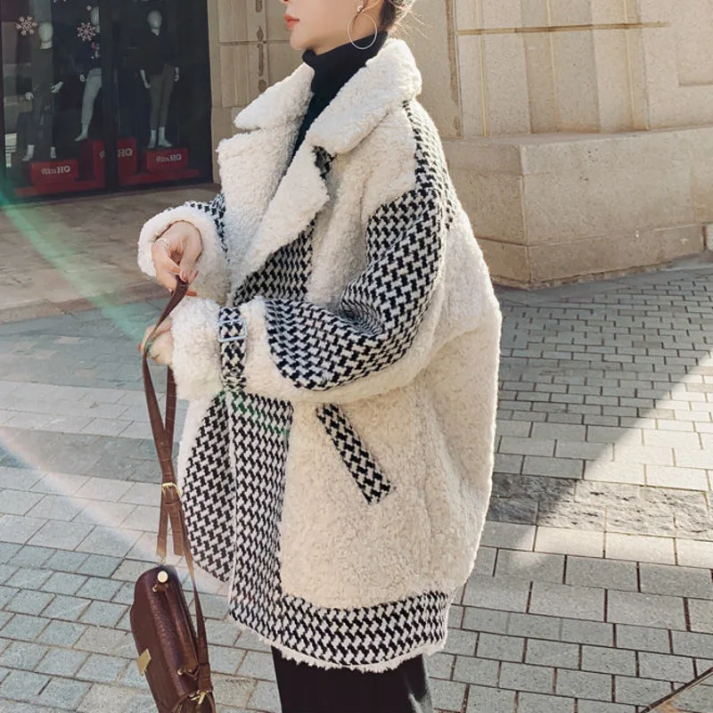 Women Plaid Teddy Fur Coats And Jackets Faux Fur Outerwear Female Overcoat Winter Long Coat Womens Fashion Vintage Loose BF
Women Plaid Teddy Fur Coats And Jackets Faux Fur Outerwear Female Overcoat Winter Long Coat Womens Fashion Vintage Loose BF