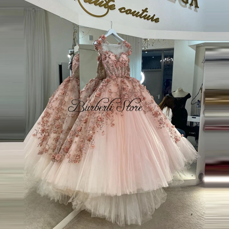 Very Puffy Pink 3D Flower Tulle Ball Gowns To Wedding Party Lush Ruffles Tulle Prom Gowns Shiny Formal Women Dress Bridal Dresse
Very Puffy Pink 3D Flower Tulle Ball Gowns To Wedding Party Lush Ruffles Tulle Prom Gowns Shiny Formal Women Dress Bridal Dresse