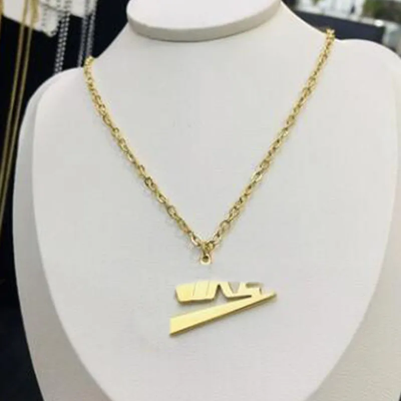 New Fashion Flow Personality Sports Collarbone Chain Female Punk Titanium Steel Fadeless Necklace Male Gold Silver
New Fashion Flow Personality Sports Collarbone Chain Female Punk Titanium Steel Fadeless Necklace Male Gold Silver