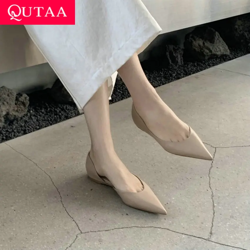 QUTAA 2021 Women Pointed Toe Summer Flat Heels Genuine Leather Soft Microfiber Basic Slip On Female Shoes Big Size 34-39
QUTAA 2021 Women Pointed Toe Summer Flat Heels Genuine Leather Soft Microfiber Basic Slip On Female Shoes Big Size 34-39