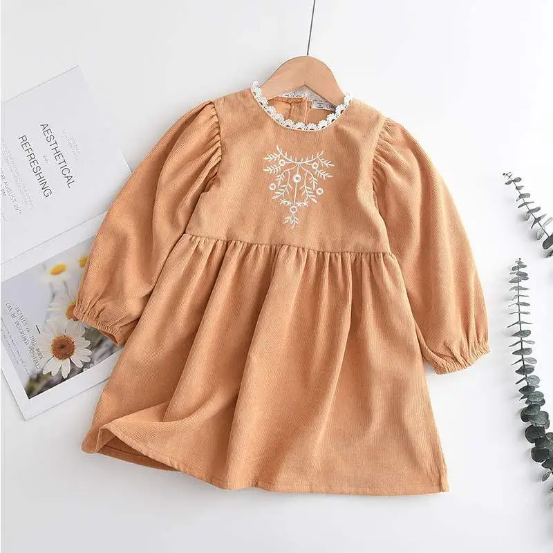Baby Girls Dresses Autumn Winter Korean Style Corduroy Long Sleeve Dress Princess Girls Lace Neck Embroidery Dress for Children
Baby Girls Dresses Autumn Winter Korean Style Corduroy Long Sleeve Dress Princess Girls Lace Neck Embroidery Dress for Children