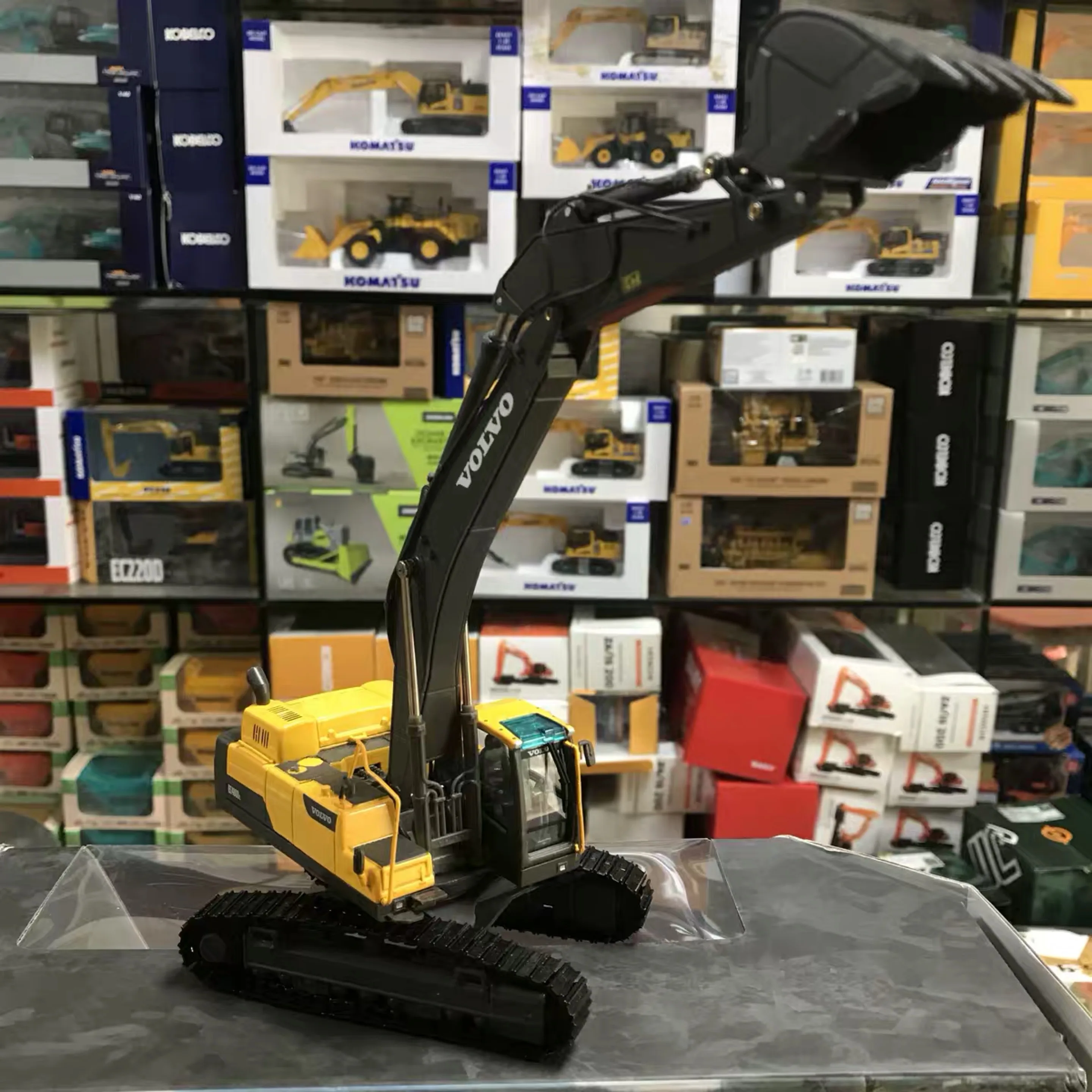 Новый коллекционный подарок в масштабе 1:50 EC480/EC220, гидравлический экскаватор, Инженерная техника, литые игрушечные модели
Новый коллекционный подарок в масштабе 1:50 EC480/EC220, гидравлический экскаватор, Инженерная техника, литые игрушечные модели