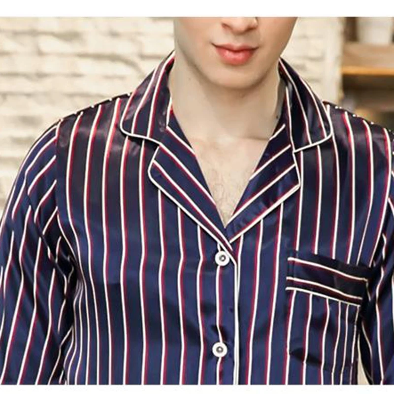 Pajamas men's striped spring and summer long-sleeved trousers home service rayon two-piece suit can be worn outside pijamas
Pajamas men's striped spring and summer long-sleeved trousers home service rayon two-piece suit can be worn outside pijamas