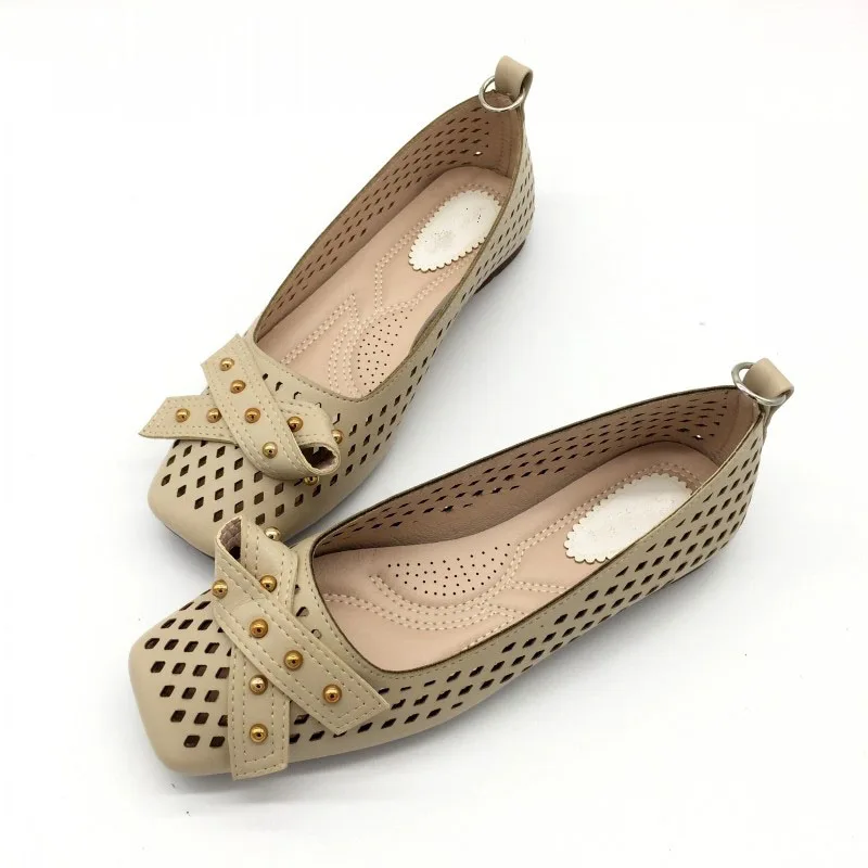 2020 Brand Spring Shoes Women Flats Slip-On Woman Rivet Hollow Soft Breathable Ballet Single Shoes Lady Females Work Footwear 40
2020 Brand Spring Shoes Women Flats Slip-On Woman Rivet Hollow Soft Breathable Ballet Single Shoes Lady Females Work Footwear 40