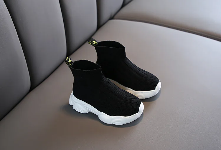 New spring children casual shoes girls boys short boots canvas shoes kids sneakers tendon baby running shoes child sport shoes
New spring children casual shoes girls boys short boots canvas shoes kids sneakers tendon baby running shoes child sport shoes