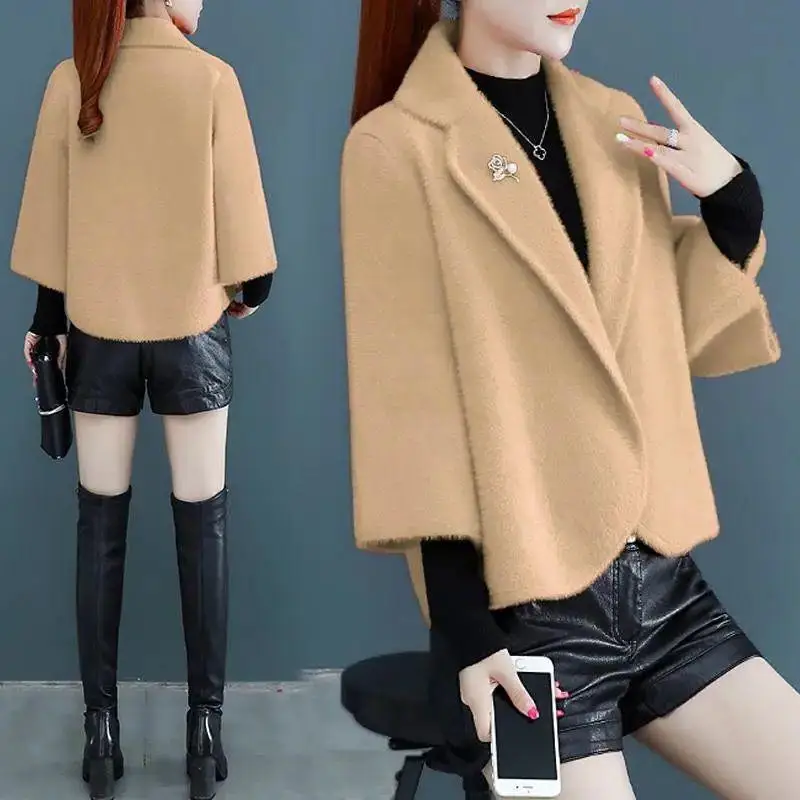 (yihaodi garment)Wool suit coat women's 2021 autumn and winter new Korean shawl over age reduction thickened foreign style age r
(yihaodi garment)Wool suit coat women's 2021 autumn and winter new Korean shawl over age reduction thickened foreign style age r