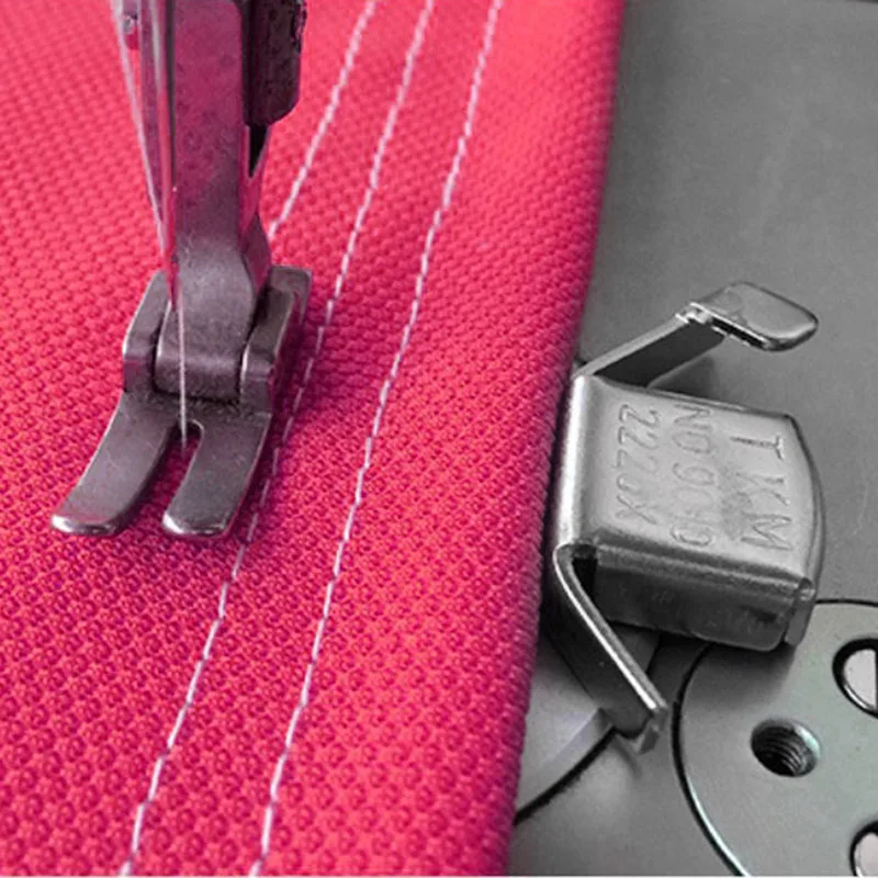 Magnetic Seam Guide 2PCS Sewing Accessories Narrow Rolled Hem Sewing Machine Presser Foot Setting Gauge Household Sewing Tools
Magnetic Seam Guide 2PCS Sewing Accessories Narrow Rolled Hem Sewing Machine Presser Foot Setting Gauge Household Sewing Tools