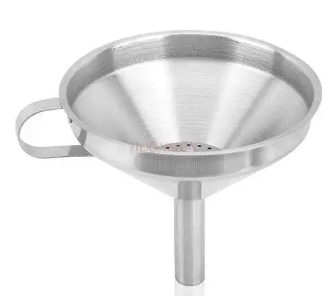 Diameter 12.8CM thick metal funnel oil drain practical wine leak vinegar sauce punching net wine utensils kitchen supplies
Diameter 12.8CM thick metal funnel oil drain practical wine leak vinegar sauce punching net wine utensils kitchen supplies