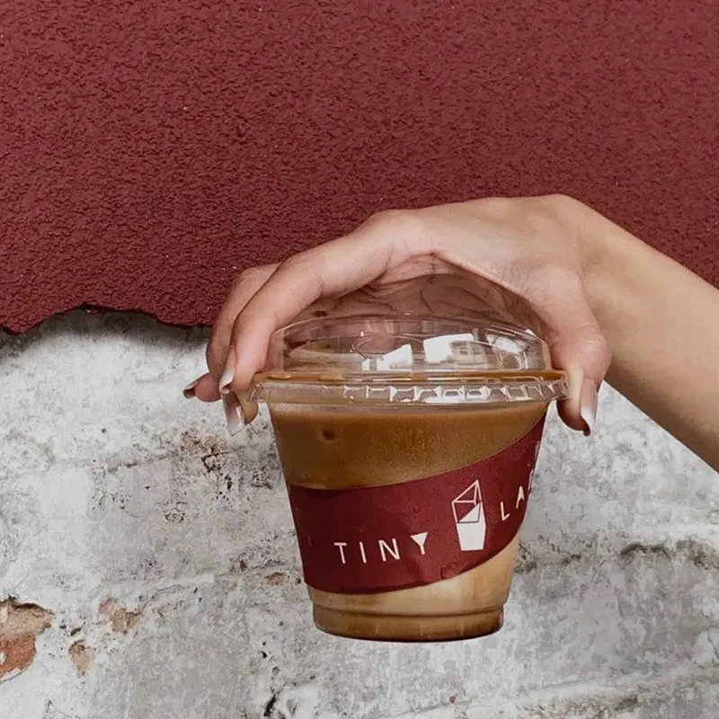 50pcs Net Red 260ml Disposable PET Plastic Cup Dirty Coffee Cold Drink Transparent Anti-leak Packaging Milk Tea Cup with Lid
50pcs Net Red 260ml Disposable PET Plastic Cup Dirty Coffee Cold Drink Transparent Anti-leak Packaging Milk Tea Cup with Lid