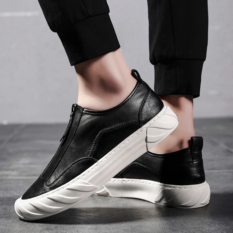 The new 2021 fashion trend board toe top layer cowhide comfortable lining waterproof 
The new 2021 fashion trend board toe top layer cowhide comfortable lining waterproof