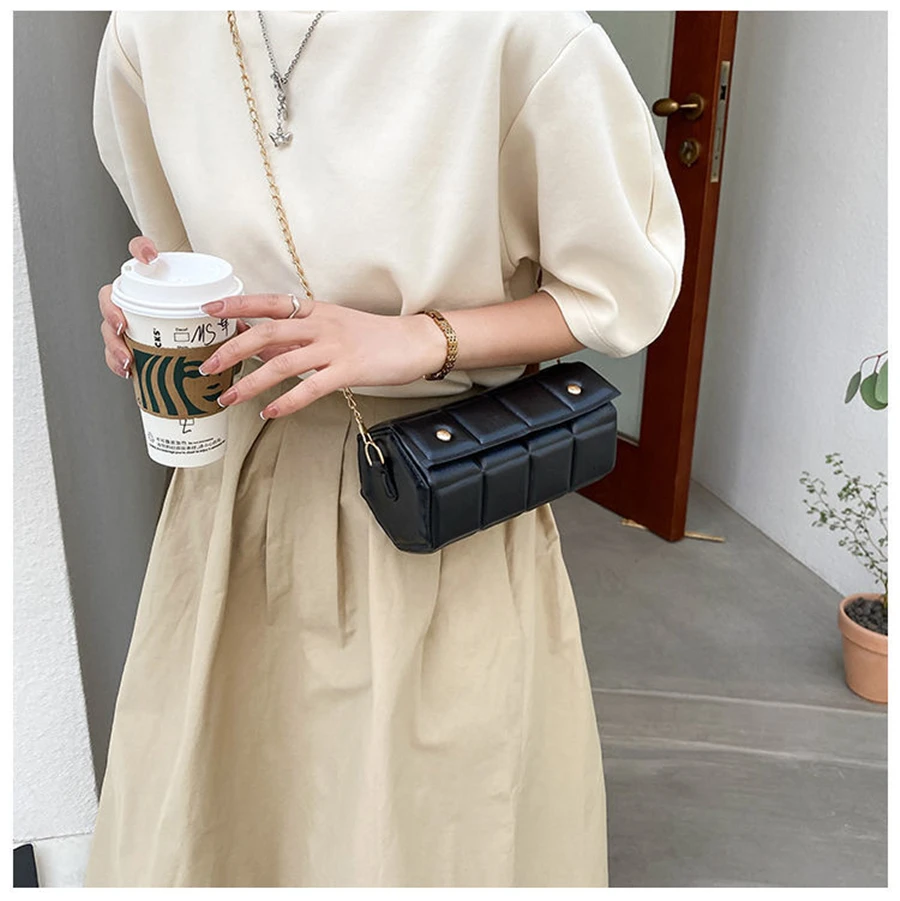 Women PU Shoulder Bag Box Chain Fashion Chic Cross-body Mobile Phone Package Girls Shopping Cylinder Black White
Women PU Shoulder Bag Box Chain Fashion Chic Cross-body Mobile Phone Package Girls Shopping Cylinder Black White