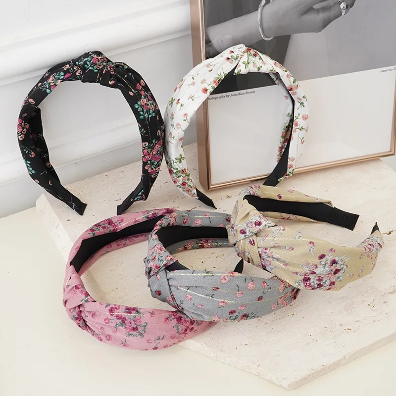 Free shipping fashion women summer Floral printed knot hairbands girl's headbands lady's headwear hair accessories
Free shipping fashion women summer Floral printed knot hairbands girl's headbands lady's headwear hair accessories