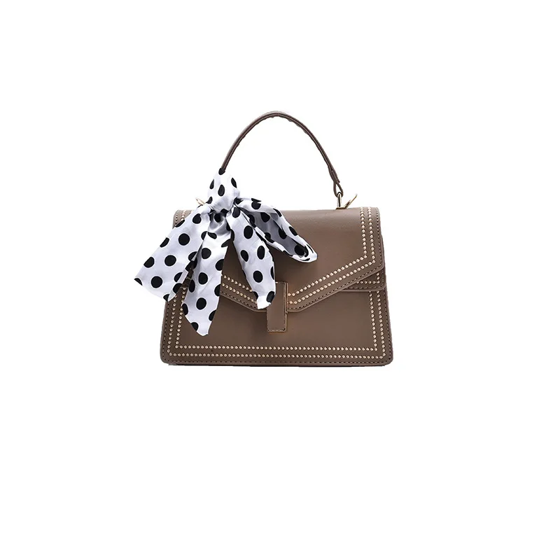 Silk scarf decoration portable small square bag female bag 2021 new trendy fashion all-match shoulder bag casual messenger bag
Silk scarf decoration portable small square bag female bag 2021 new trendy fashion all-match shoulder bag casual messenger bag