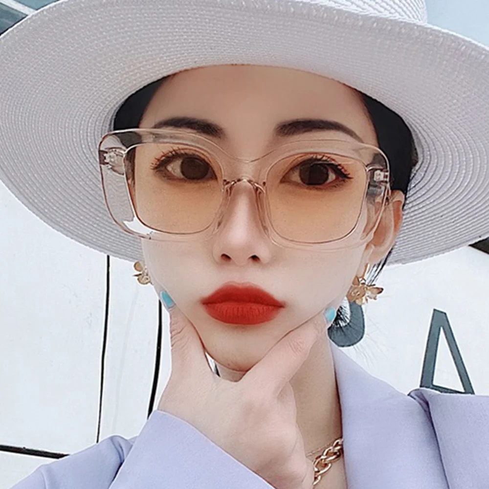 New Fashion Rectangle Sunglasses Women Luxury Brand Designer Streetwear Vintage Thick Frame Eyewear Goggles UV400 Oculos De Sol
New Fashion Rectangle Sunglasses Women Luxury Brand Designer Streetwear Vintage Thick Frame Eyewear Goggles UV400 Oculos De Sol