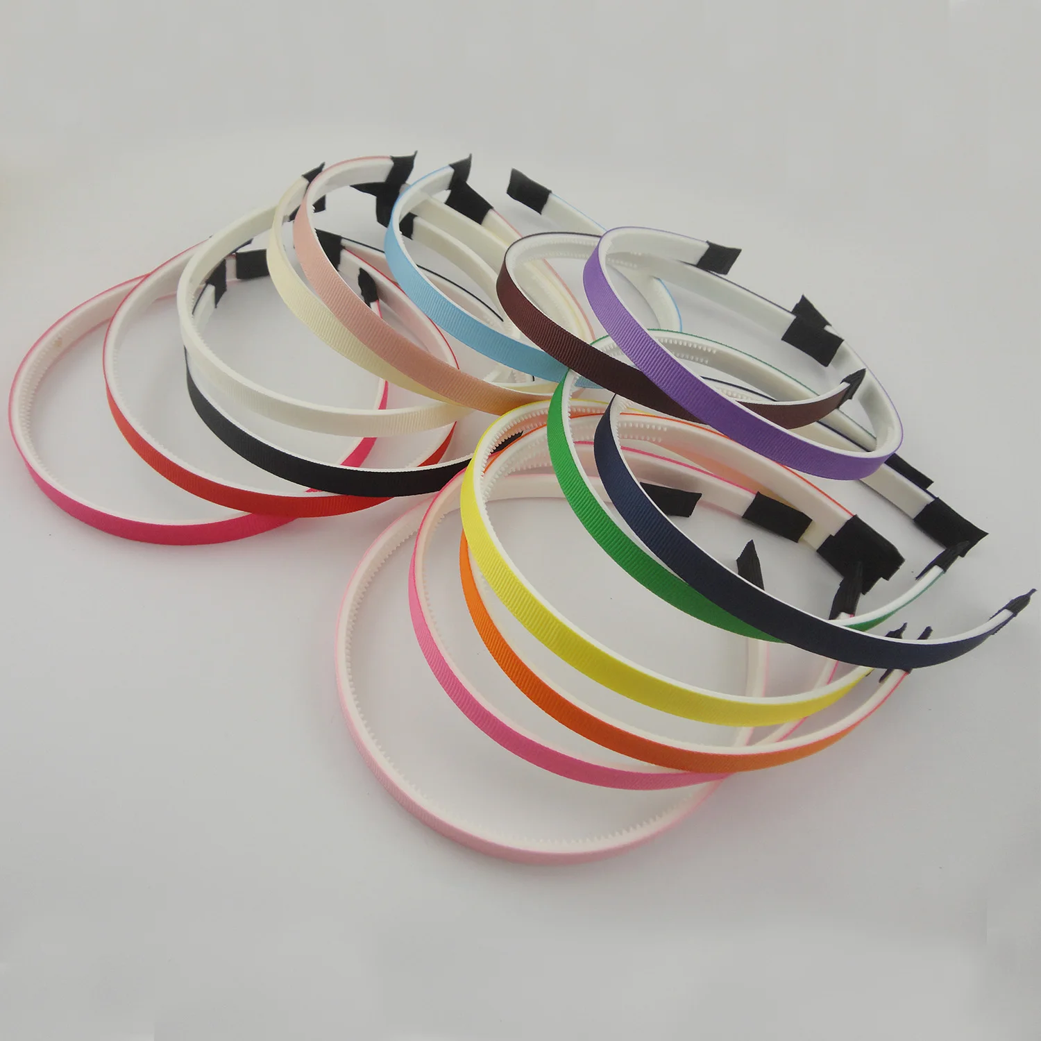 20PCS 10mm Colorful Grosgrain Ribbon Lined white Plain Plastic Hair Headbands teethed base hair hoops kids hairbands for DIY 
20PCS 10mm Colorful Grosgrain Ribbon Lined white Plain Plastic Hair Headbands teethed base hair hoops kids hairbands for DIY