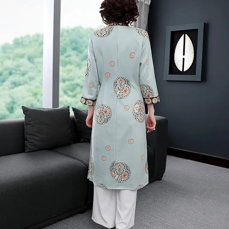 Brand High Quality Clothing Suits Women Vintage Embroidery Print Mid-Calf Qipao Dress +Straight White Pant Suits & Sets Female
Brand High Quality Clothing Suits Women Vintage Embroidery Print Mid-Calf Qipao Dress +Straight White Pant Suits & Sets Female